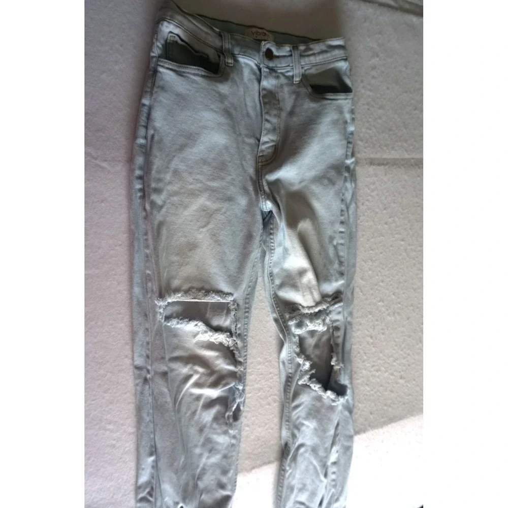 Vibrant M.i.U Light Wash Distressed High Rise Straight Leg Jeans EP1916 Size 5